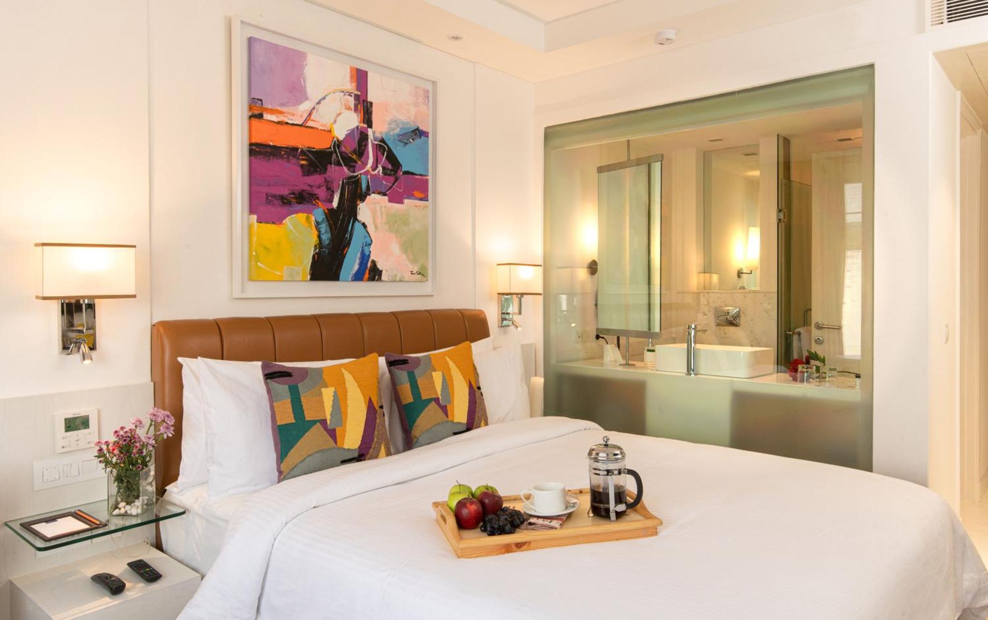 The Ashtan Sarovar Portico New Delhi Exterior foto